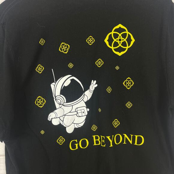 Kendra Scott Go Beyond Black T-Shirt Size Large‎ - Picture 4 of 5